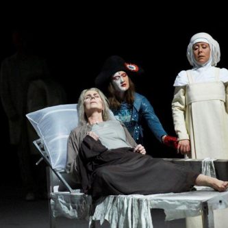 Mme de Croissy, Stuttgart Opera, 2011Martin Sigmund